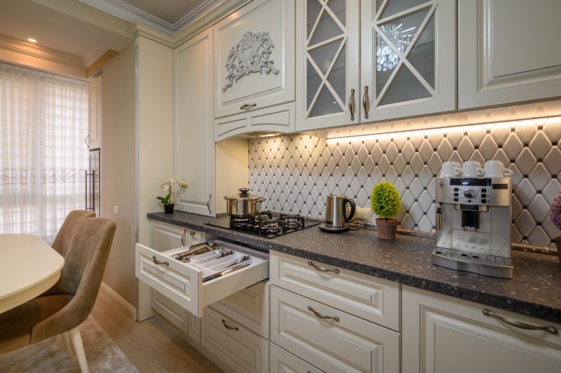 Elegant Kitchen Backsplashes